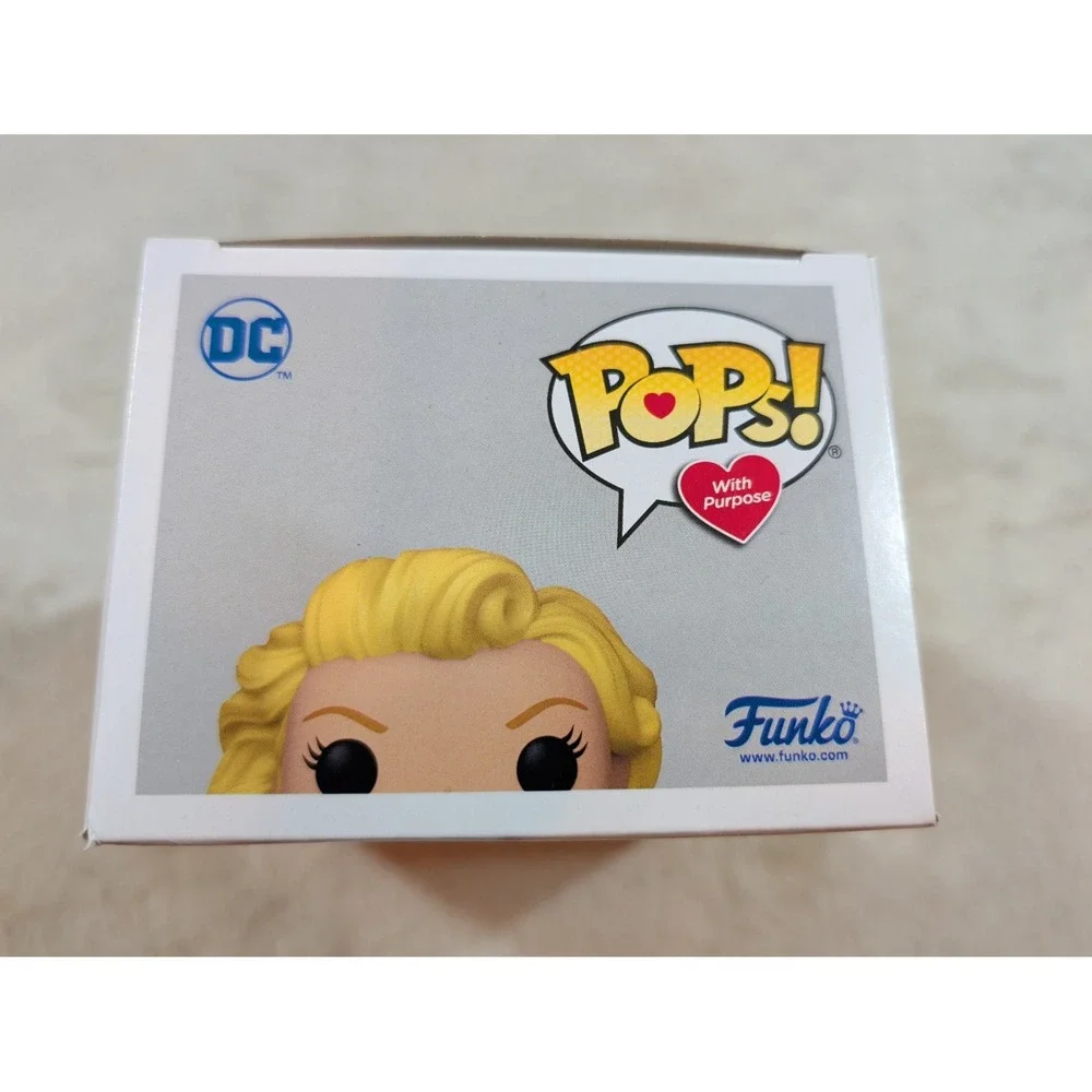 Funko‎ Pop DC Comics Bombshells Supergirl 222 BCRF Breast Cancer Awareness Pink
